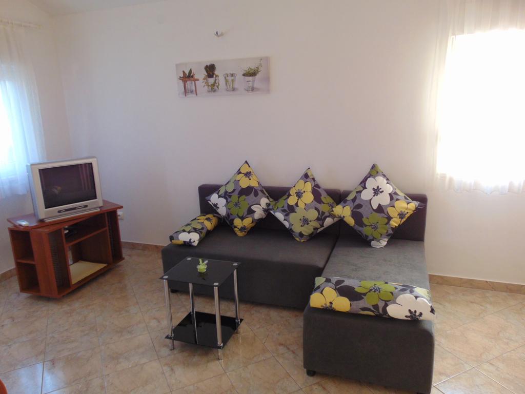 Apartments Borozan Vinišće Zimmer foto