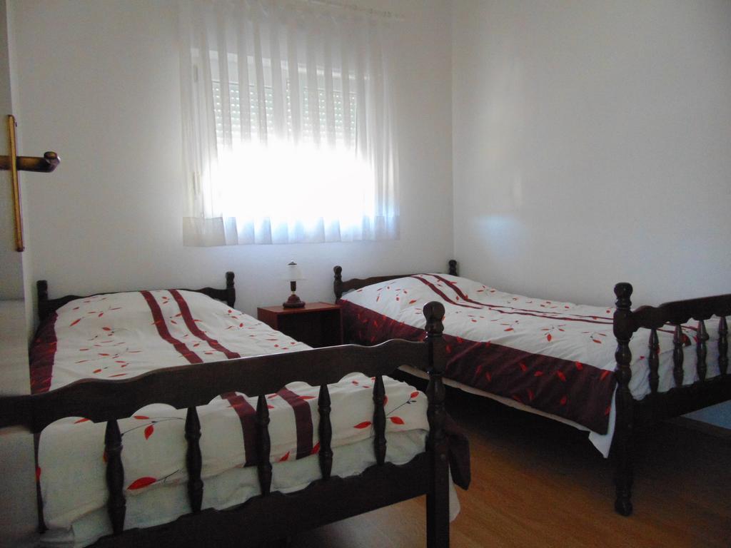 Apartments Borozan Vinišće Zimmer foto